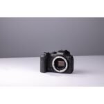Canon EOS R7 Mirrorless Camera with RFS 18-150STM Lens - Image 8