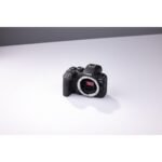 Canon EOS R10 Mirrorless Camera with RFS 18-150STM Lens - Image 8