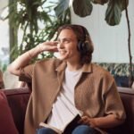JBL Live 770NC Wireless True Adaptive Noise Cancelling Over-Ear Headphones (Black) - Image 9