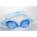 One Shot Underwater 35mm Reusable Camera with Goggles - Image 3