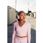 Skullcandy Crusher 720 Wireless Over-Ear Headphones (Cement) - Image 10